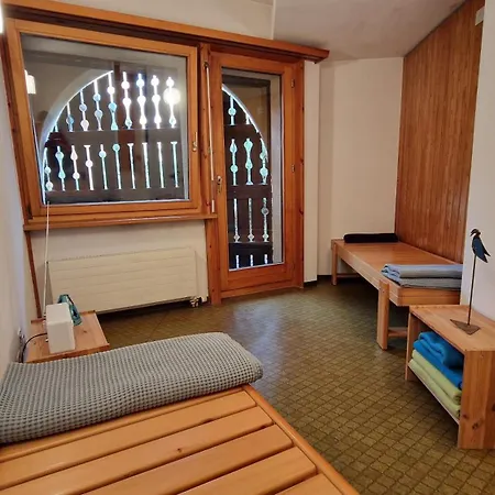 Chesa Bellaval, Haus La Vuolp 2,5 - Zimmerwohnung דירה