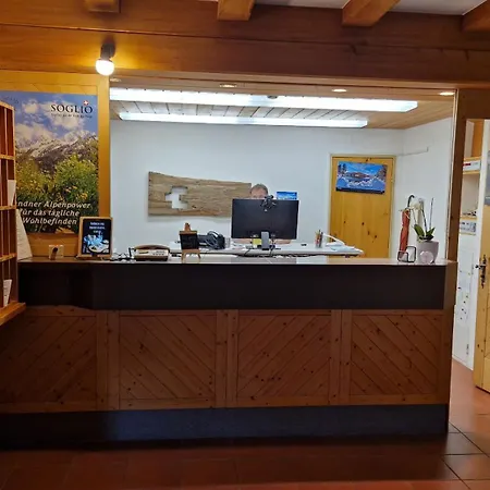 Chesa Bellaval, Haus La Vuolp 2,5 - Zimmerwohnung * 席尔瓦普拉纳