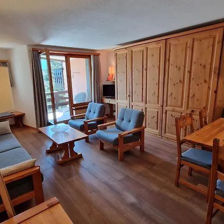 Chesa Bellaval, Haus La Vuolp 2,5 - Zimmerwohnung 席尔瓦普拉纳